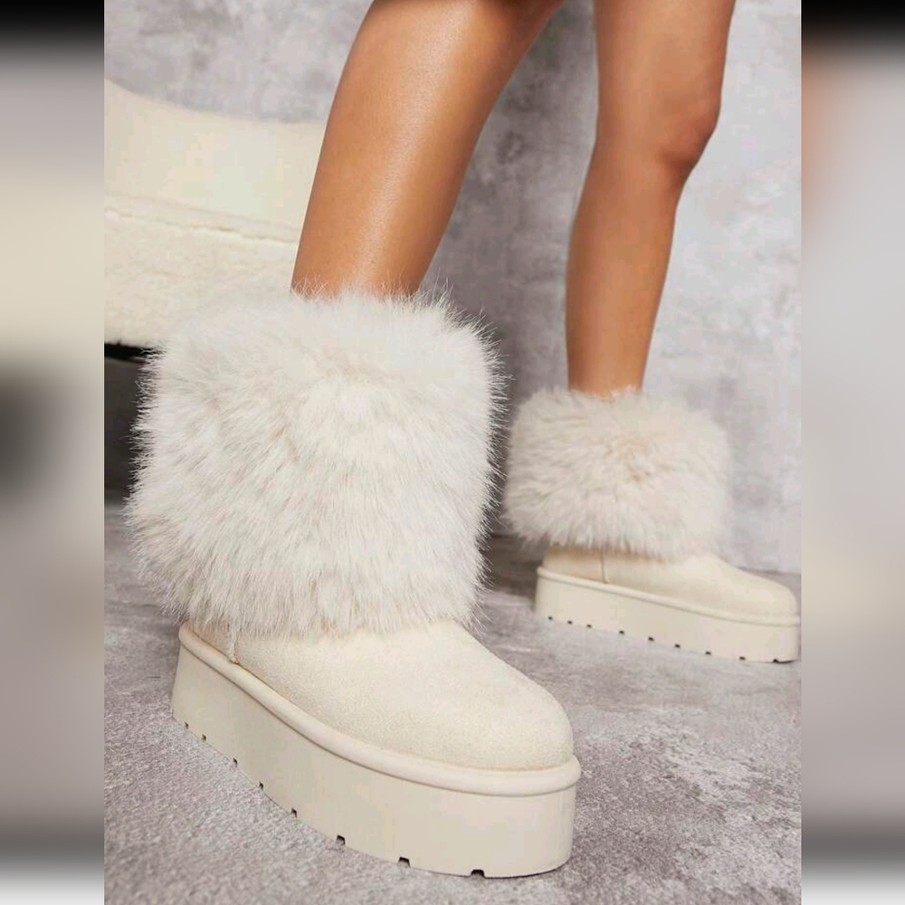 Women Winter Boots - Fashionable Mid-Calf Boots, Faux Fur Flat Snow Boots, Furry - Picture 5 of 8